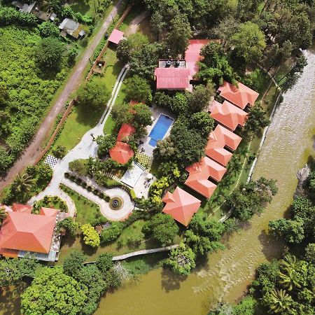 Regenta Jungle Resort Kabini Springs Begūr 외부 사진