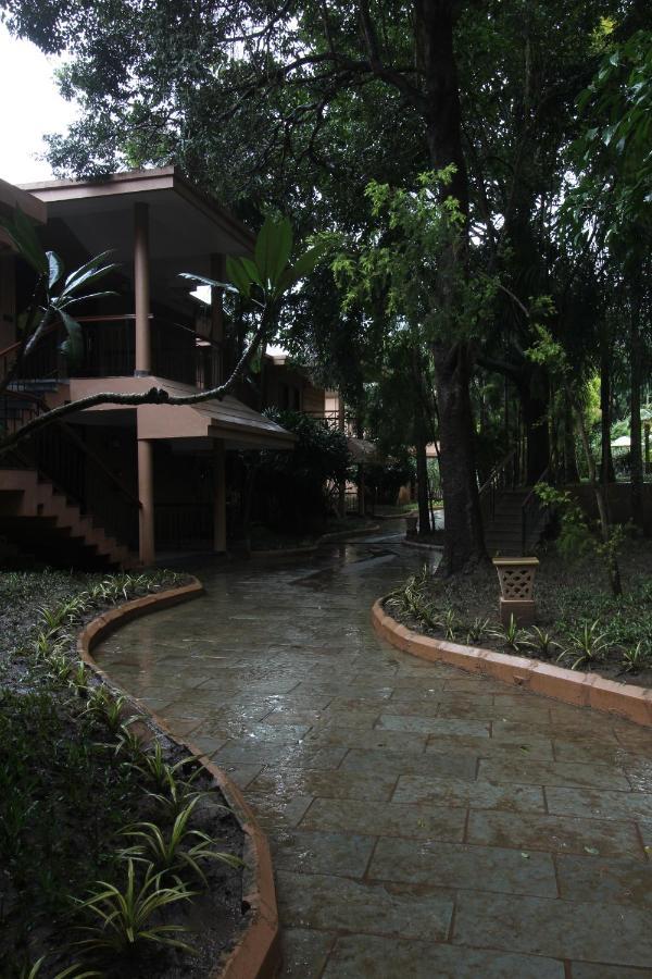Regenta Jungle Resort Kabini Springs Begūr 외부 사진